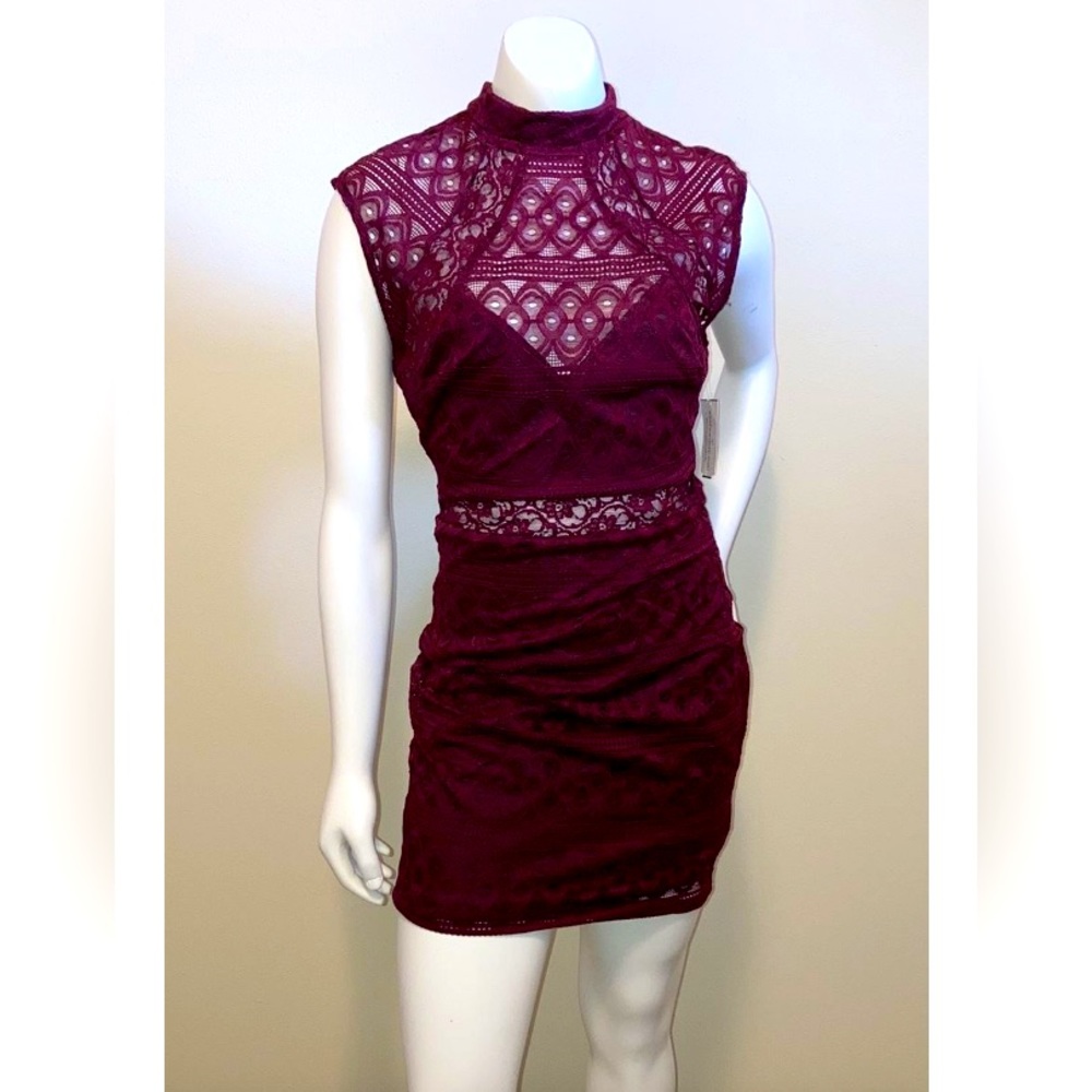 Windsor size Small lace dress burgundy mock neck mini short NWT homecoming